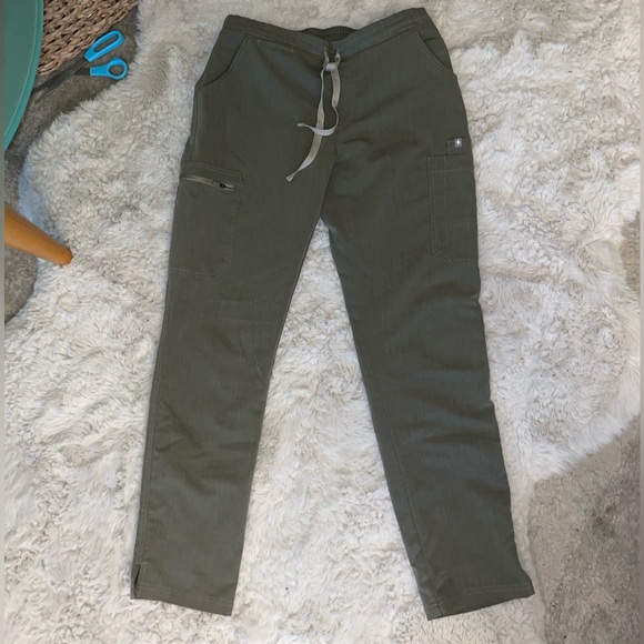 FIGS Heathered Olive Yola Scrub pants size Small - Picture 2 of 2